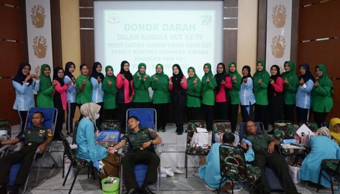 HUT ke-79 Persit KCK Koorcab Rem 081 PD V/Brawijaya Gelar Donor Darah