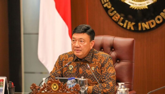 Tanggapi Gas LPG 3 Kg: Menkopolkam Tekankan Kelancaran Distribusi dan Cegah Penimbunan