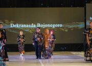 Dekranasda Bojonegoro Peragakan Wastra Nusantara Jadi Simbol Identitas Serta Tradisi Pertiwi