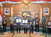 Hadiri Kesepakatan Bersama Pemprov Jatim dengan IPDN, Pj Bupati: Upaya Memperkuat Kualitas Pendidikan di Bojonegoro