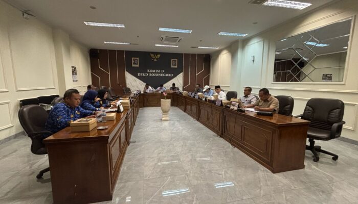 Komisi D Evaluasi Kinerja 2024 dan Rancang Program 2025 Bersama Dinas Lingkungan Hidup