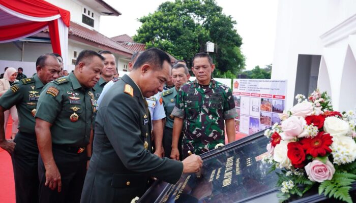 Panglima TNI Resmikan Masjid Al-Mu’min di Jatikarya Bekasi