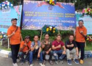 DPC PJI Bojonegoro Berikan Ucapan Selamat Kepada Setyo Wahono dan Nurul Azizah dengan Karangan Bunga