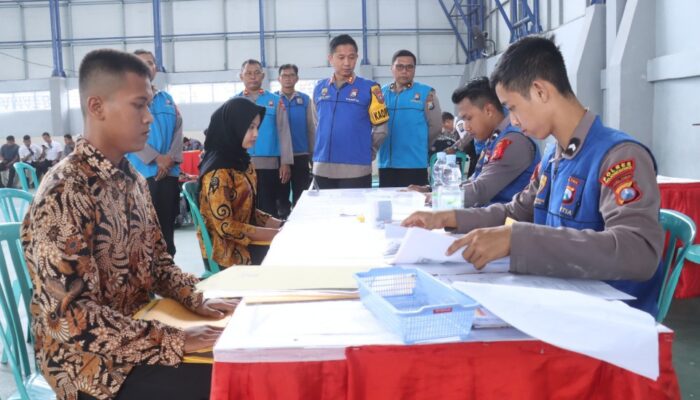 Penerimaan Anggota Polri 2025 di Bojonegoro, Kapolres Ingatkan Personel Untuk Melaksanakan Prinsip BETAH