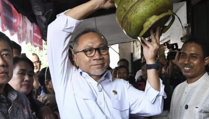 Stok Gas LPG 3 Kg Aman, Zulhas Minta Ibu-ibu Ucap Terimakasih ke Prabowo