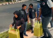 Jum’at Berbagi, Sat Resnarkoba Polres Tuban Bagikan Nasi Kotak Sambil Menghimbau Bahayanya Narkoba