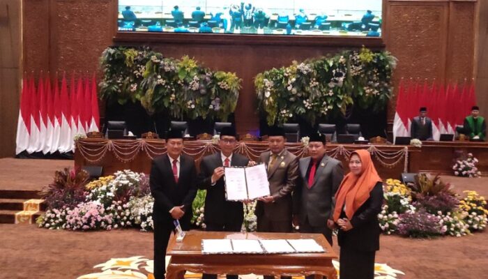 DPRD Kabupaten Bojonegoro Gelar Rapat Paripurna Untuk Menetapkan 3 Raperda