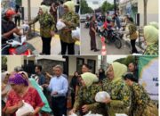 Kejaksaan Negeri Bojonegoro Berbagi Takjil Untuk Pengendara Yang Melintas