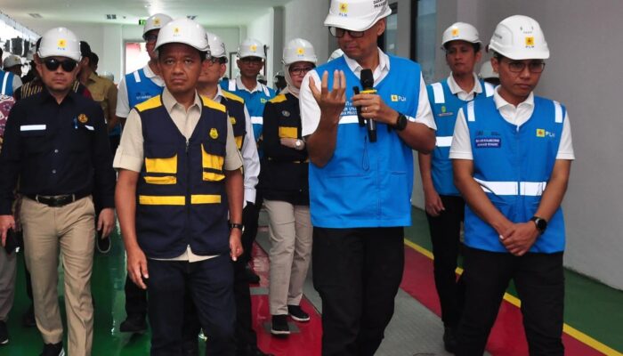 Lawatan ke Banjarmasin, Menteri Bahlil Pastikan Listrik PLN Aman Layani Idulfitri