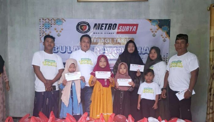 Ramadan Penuh Berkah: Media Metrosurya.com Berikan Santunan Anak Yatim dan Bagi Bagi Takjil