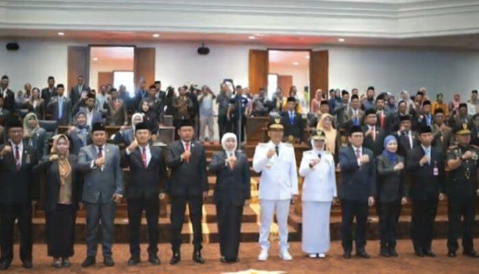 Bupati Wahono Beberkan 10 Isu Strategis Lima Tahun Dalam Sertijab di Ruang Paripurna Gedung DPRD Bojonegoro