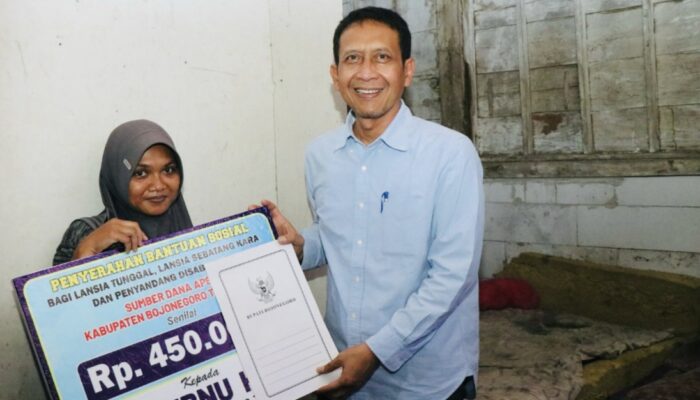 Kelompok Rentan Dapat Bansos Tunai dari Mas Bupati