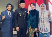 Dr. Hj. Cantika Wahono Resmi Dilantik Menjadi Ketua Dekranasda Kabupaten Bojonegoro