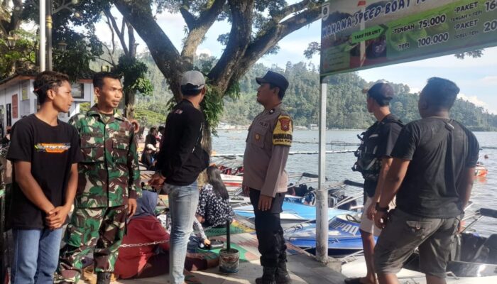 Sertu Gunaris Jamin Keamanan di Telaga Ngebel Ponorogo