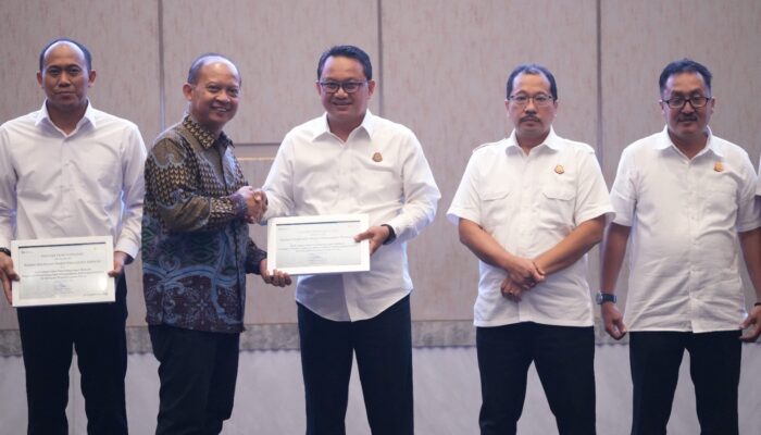 Jelang Idul Fitri, PLN UIP JBTB Berikan Apresiasi Kejati & Kejari Tersebar di Jatim, Dukung Proyek Infrastruktur Ketenagalistrikan