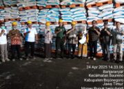 DKPP dan Dinas Perdagangan Bojonegoro Tinjau Stok Pupuk di Gudang Sumberrejo