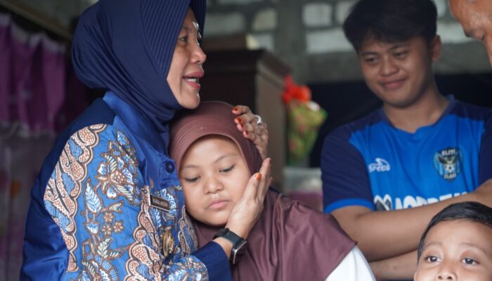 Berikan Pelukan Kasih, Wabup Bojonegoro Sampaikan Program “KUSUMO”
