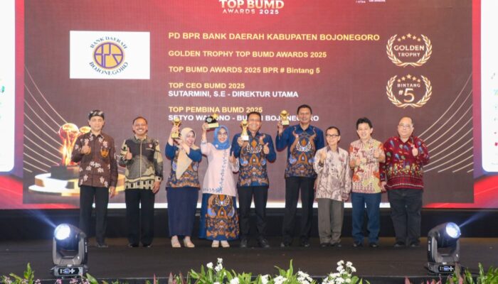 Bupati Bojonegoro Raih Penghargaan TOP Pembina BUMD tahun 2025