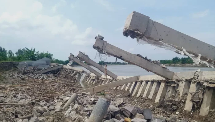Keruntuhan Proyek Pelindung Tebing Sungai Bengawan Solo: Tanda Tanya atas Kualitas dan Akuntabilitas