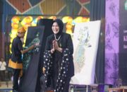 Wakil Bupati Bojonegoro Perkenalkan Batik PDH “Obor Sewu”