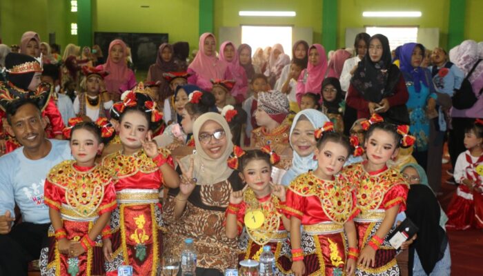 Bunda Cantika Hadiri Lomba Hari Anak Nasional 2025