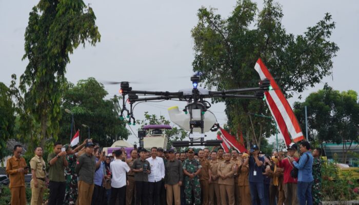 Bupati Bojonegoro Dukung Teknologi Drone Pertanian: Tingkatkan Efisiensi dan Produktivitas