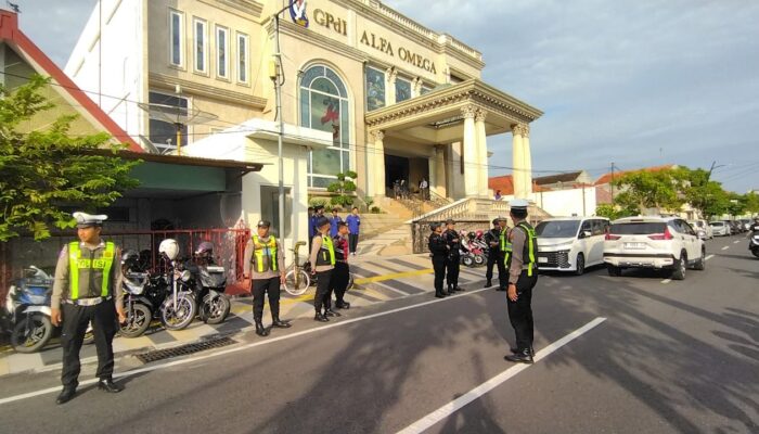 Jamin Keamanan dan Kelancaran Perayaan Kenaikan Yesus Kristus, Polres Bojonegoro Terjunkan Ratusan Personel