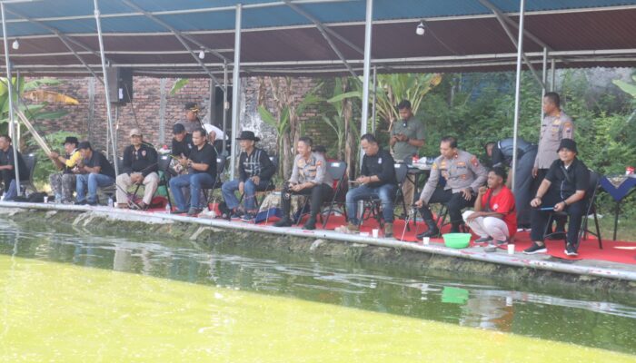 Mancing Bersama BKP, Polres Bojonegoro Jaga Kerukunan Jelang Bulan Suro