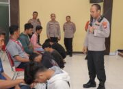 Kapolres Lamongan Beri Arahan dan peringatan kepada Pemuda yang melakukan Konvoi di jalan