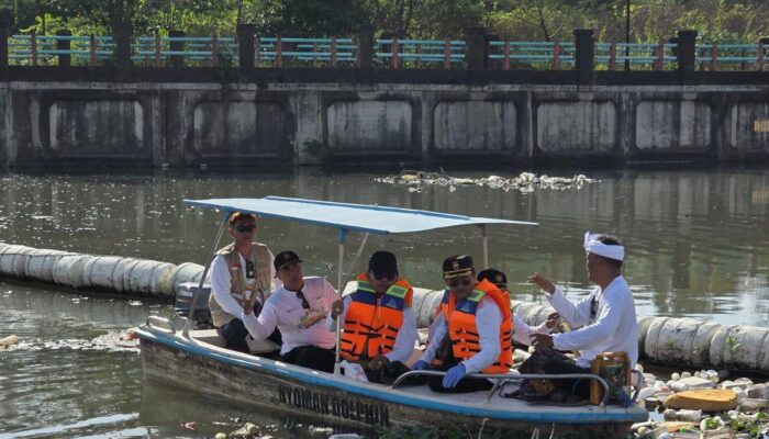Peringati Hari Lingkungan Hidup Sedunia 2025, PT PLN UIP JBTB Menggelar Aksi Zero Waste Warrior dengan Bersih Sungai Tukad Mati Badung Bali