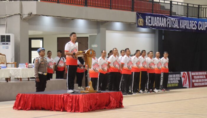 Semarak Hari Bhayangkara ke-79, Kapolres Bojonegoro Buka Turnamen Futsal 