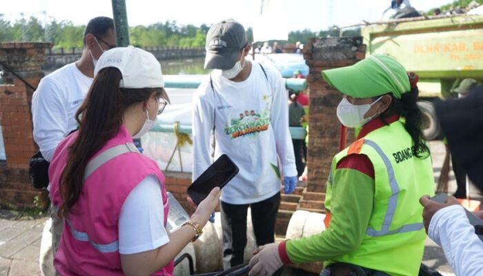 Memperingati Hari Lingkungan Hidup, Srikandi PLN UIP JBTB Buktikan Perempuan Memiliki Peran Penting dalam Menjaga Kebersihan Lingkungan
