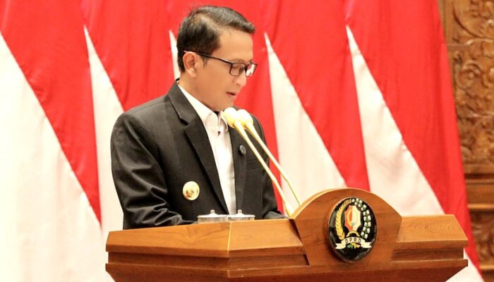 Rapat Paripurna DPRD Bojonegoro: Bupati Sampaikan Tanggapan atas Pandangan Umum Fraksi-fraksi