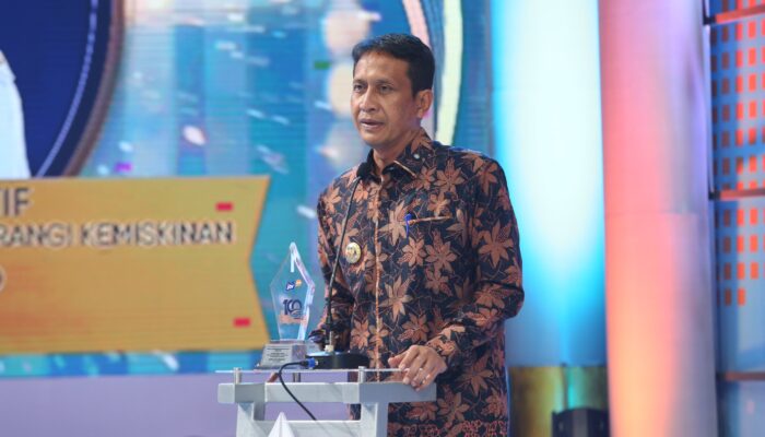 Bupati Bojonegoro Raih Penghargaan JTV untuk Inovasi dan Pelayanan Publik