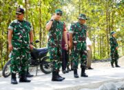 Dandim 0813 Bojonegoro Tinjau Progres Pembangunan Jalan Cor Beton TMMD 125