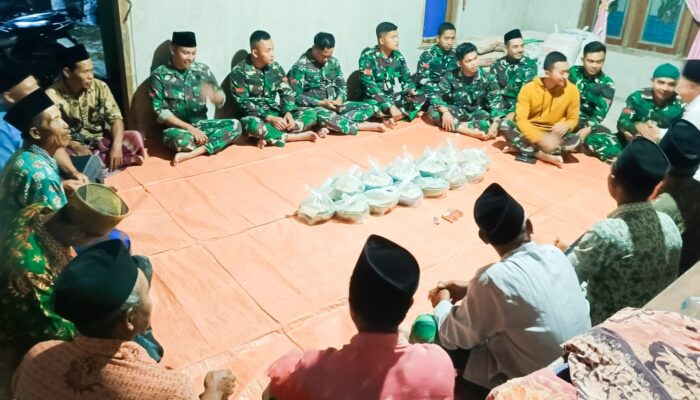 Ikut Yasin dan Tahlil Rutinan, Satgas TMMD 125 Bojonegoro Buktikan TNI Hadir untuk Rakyat