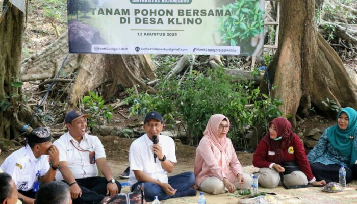 Medhayoh di Desa Bareng, Bupati Wahono Bahas Berbagai Isu