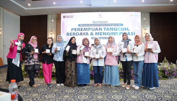Rayakan HUT RI ke-80, Srikandi PLN Icon Plus dan PLN Grup Jatim Dorong Perempuan Lebih Berdaya dan Menginspirasi