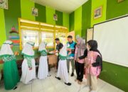 PLN Icon Plus Jatim Wujudkan Kepedulian Pendidikan dan Tebar Kebahagiaan untuk Siswa SD Islam Roudlotul Jannah Lumajang