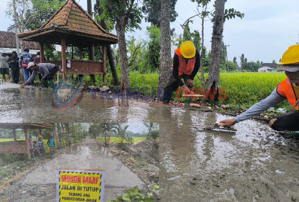 BKK Pemkab Bojonegoro Berguna, Jalan Rigid Beton di Sambongrejo Mulai Dibangun