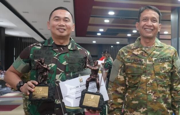 Letkol Czi Arief Rochman Hakim Sabet Dua Penghargaan di TMMD ke-125