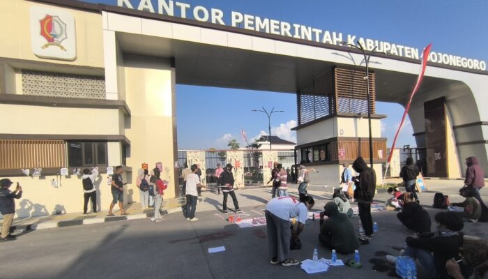 Aksi Demonstrasi di DPRD Bojonegoro: 9 Tuntutan untuk Mewujudkan Keadilan Sosial
