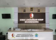Sigap, DLH Bojonegoro Selidiki Penyebab Fenomena Warna Air Bengawan Solo