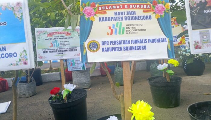 Simbol Persatuan, Pohon Beringin dari PJI Bojonegoro Warnai HJB ke-348