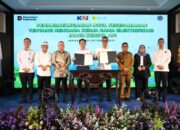 Rayakan Hari Sumpah Pemuda Jadi Kolaborasi PLN dan KAI Wujudkan Elektrifikasi Jalur Kereta Indonesia