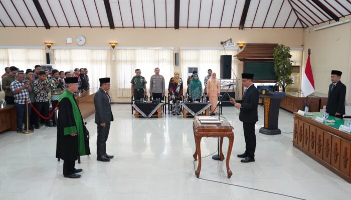 Bupati Wahono Lantik Edi Susanto Jadi Sekda Bojonegoro