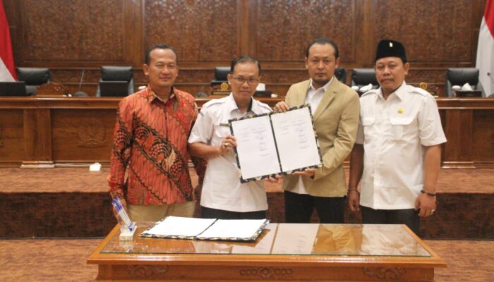 Rapat Paripurna DPRD Bojonegoro Tetapkan 11 Raperda Prioritas Tahun 2026