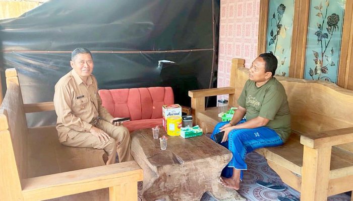 Warga Kemamang Protes, Truk Raksasa Kades Suwaloh Rusak Jalan Desa, Camat Turun Tangan