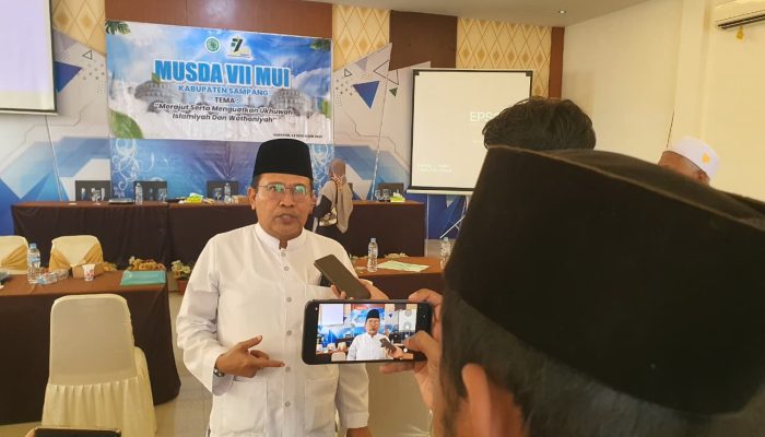 KH. Moh. Itqan Bushiri Terpilih Jadi Ketua Umum MUI Sampang Periode 2025-2030