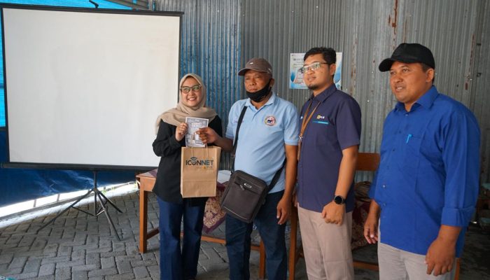 PLN Icon Plus Perluas Literasi Digital Warga Desa Kampung PLN Mobile di Trucuk Bojonegoro